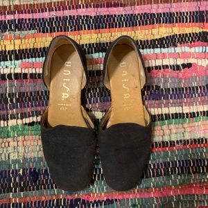 UNISA canvas flats